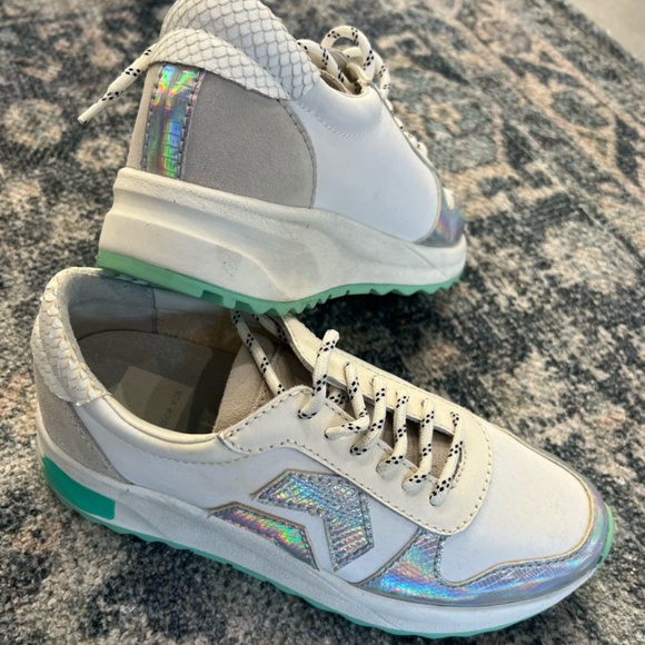 Yasmen Iridescent Sneaker // NEW - Picture 1 of 2